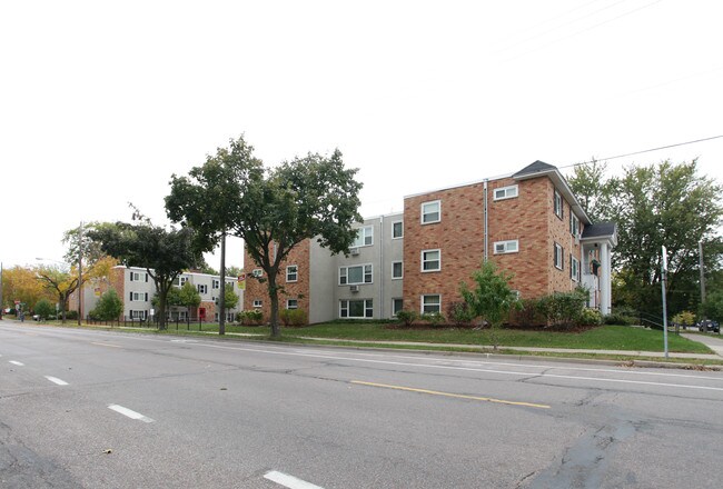 Homewoods in Minneapolis, MN - Foto de edificio - Building Photo