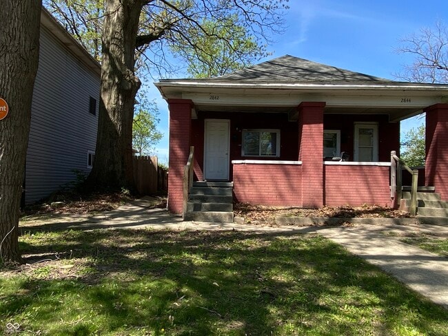property at 2842 N Chester Ave