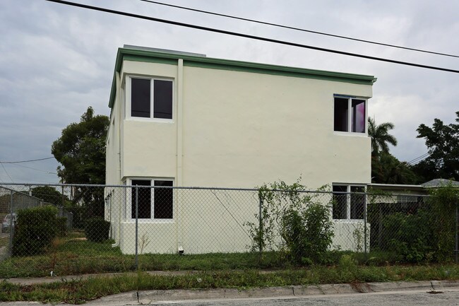 1101-1107 8th St in West Palm Beach, FL - Building Photo - Building Photo