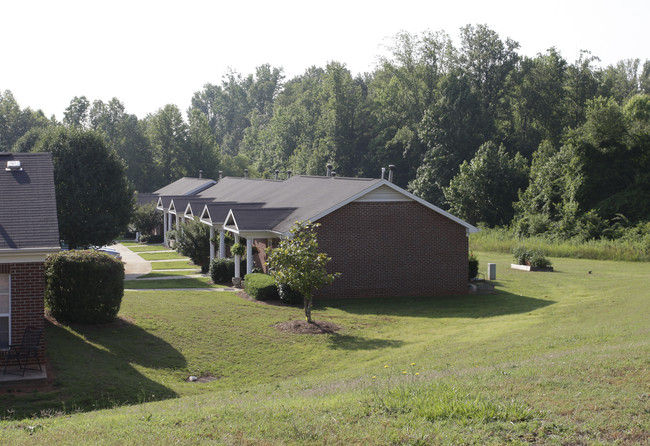 Mason Manor Apartments in Boiling Springs, SC - Building Photo - Building Photo