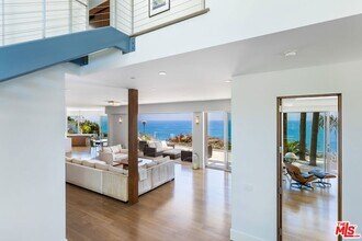 200 Arno Way in Los Angeles, CA - Building Photo - Building Photo