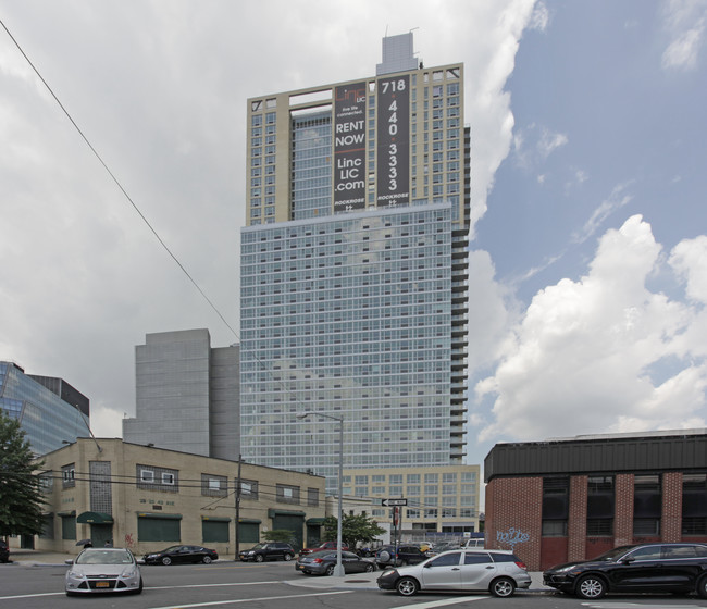 Linc LIC in Long Island City, NY - Building Photo - Building Photo