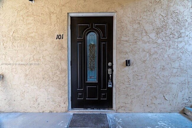 property at 1410 S Federal Hwy