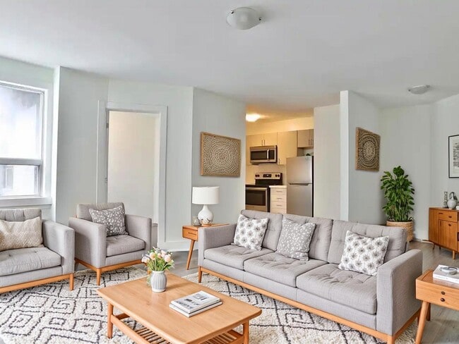 34 Heydon Park Rd in Toronto, ON - Building Photo - Building Photo