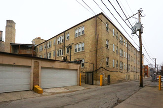 4815-4835 W Belle Plaine Ave in Chicago, IL - Building Photo - Building Photo