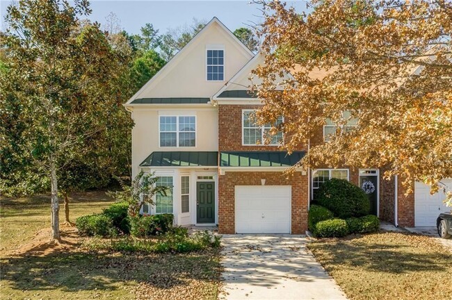 374 St Claire Dr in Alpharetta, GA - Building Photo - Building Photo