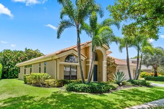 2700 NW 49th St in Boca Raton, FL - Building Photo - Building Photo