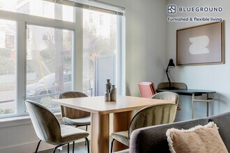 622 Rainier Ave S in Seattle, WA - Foto de edificio - Building Photo