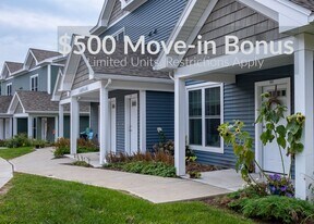 85 Griffin Ln in Essex Junction, VT - Building Photo