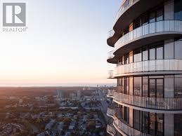 1 Fairview Rd E in Mississauga, ON - Building Photo