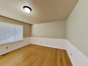 233 S 301st St in Federal Way, WA - Building Photo - Building Photo