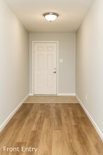 16782 Fallen Timbers Dr in Conroe, TX - Building Photo - Building Photo