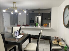 1621 Collins Ave in Miami Beach, FL - Building Photo