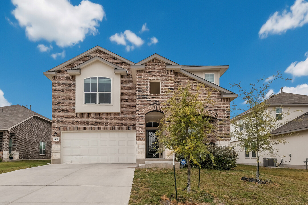 610 Overlook Rdg in Cibolo, TX - Building Photo