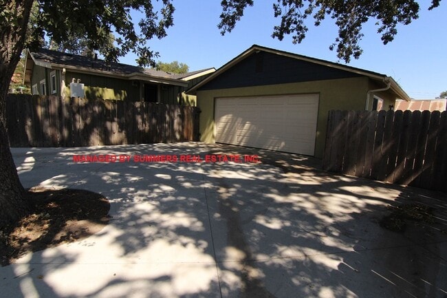 5008 Palma Ave in Atascadero, CA - Building Photo - Building Photo