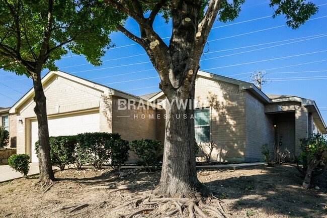 6159 Balcony Ln in Dallas, TX - Building Photo - Building Photo