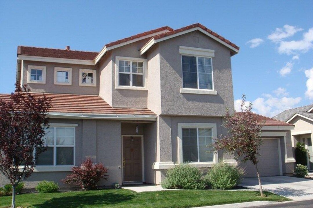 1753 Burwood Cir in Reno, NV - Building Photo