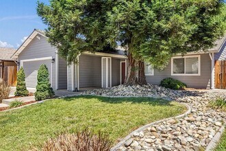 2653 Tierra Grande Cir in Sacramento, CA - Building Photo - Building Photo