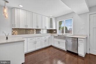 2218 16th St NE in Washington, DC - Building Photo - Building Photo