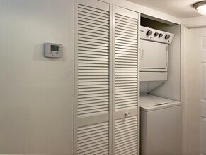 749 NW 103rd Ter, Unit 102 in Pembroke Pines, FL - Building Photo - Building Photo
