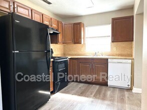 1413 Thistledown Dr in Brandon, FL - Building Photo - Building Photo