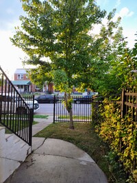 3811 Hayward Ave photo'