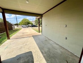 1295 Harpers Trail in Lockhart, TX - Building Photo - Building Photo