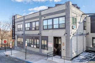 Allen Flats in Allentown, PA - Building Photo