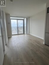 160 Flemington Rd in Toronto, ON - Building Photo - Building Photo