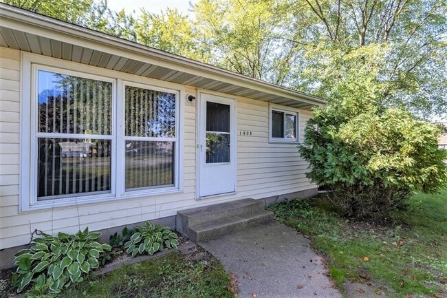 1405 Daley Ave, Unit 1405