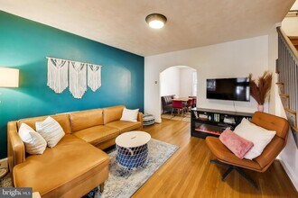 1766 E Street NE Unit in Washington, DC - Foto de edificio - Building Photo