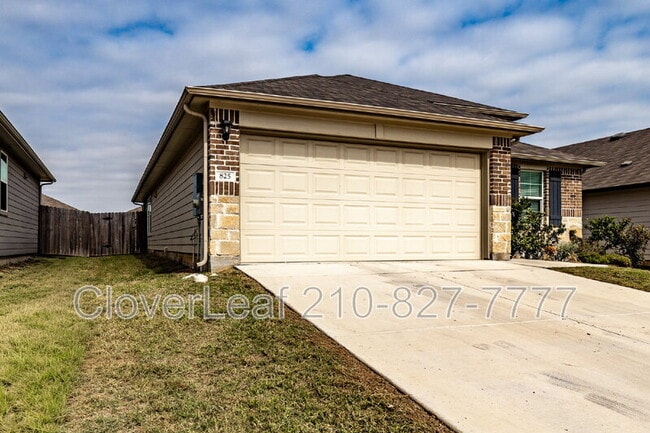 825 Gerardia Ct in Seguin, TX - Building Photo - Building Photo