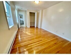 19 1/2 Jefferson St in Cambridge, MA - Building Photo - Building Photo