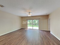 7200 Rampart Ridge Cir E in Jacksonville, FL - Foto de edificio - Building Photo