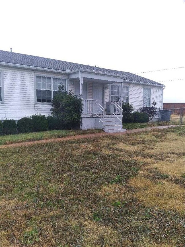 property at 1177 NW Ozmun Ave