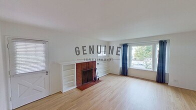 702 Begonia Ave-Unit -702 in Newport Beach, CA - Building Photo - Building Photo