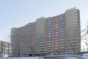 750 Fortier Pl in Montréal, QC - Building Photo - Building Photo