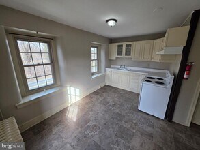 2022 E Main St in Douglassville, PA - Building Photo - Building Photo