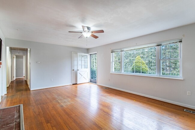 20 Delphia Dr in Brevard, NC - Building Photo - Building Photo