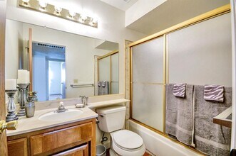 8616-8618 La Riviera Dr in Sacramento, CA - Building Photo - Building Photo