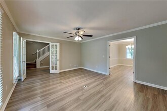 2358 Marneil Dr NE in Marietta, GA - Building Photo - Building Photo