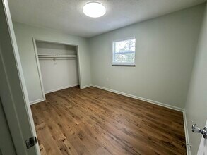 532 Schneider Dr in Fort Walton Beach, FL - Building Photo - Building Photo