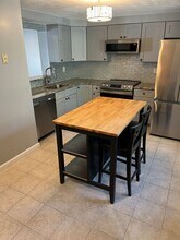 6066 Rock Glen Dr in Elkridge, MD - Building Photo - Building Photo