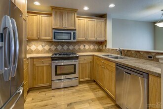 20287 Schaeffer Dr in Bend, OR - Building Photo - Building Photo