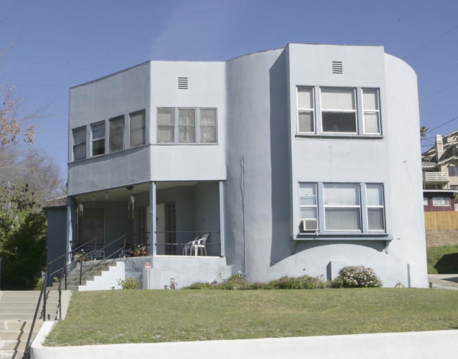 13415 Bailey St in Whittier, CA - Foto de edificio - Building Photo