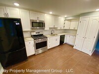 718 N Eden St photo'