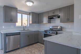 66900 3rd St in Desert Hot Springs, CA - Building Photo