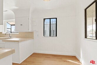 3722 Wellington Rd in Los Angeles, CA - Building Photo - Building Photo