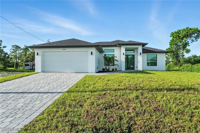 2607 38th St SW in Lehigh Acres, FL - Foto de edificio - Building Photo