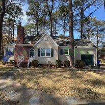 8533 Circle Dr in Norfolk, VA - Building Photo